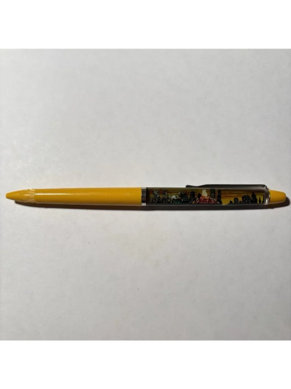 Buckingham Fountain Floaty Pen Chicago People in Horsedrawn Carriage Move Vtg